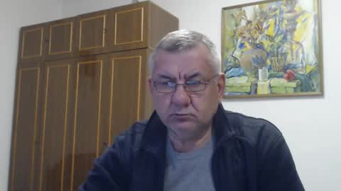 Snapshot of machomale3 chatting on October 25, 3:14 pm Macho online show from October 25, 3:14 pm