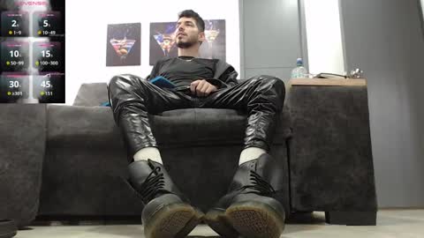 instagram mackdanielsx online show from April 16, 10:01 pm