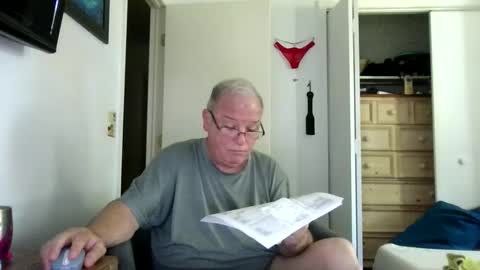 mackdocc001 online show from April 1, 4:15 pm