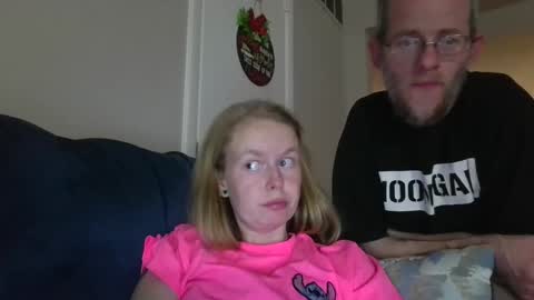 mad_hornet1983 online show from January 27, 5:36 am