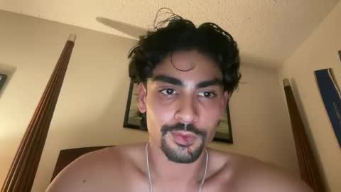 Snapshot of maddaewg101 chatting on September 18, 6:26 am maddaewg101 online show from September 18, 6:26 am