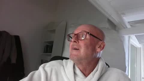 madio1187940 online show from September 24, 4:27 pm