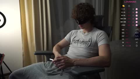 Mike XMaestro 3369 online show from October 18, 9:42 pm