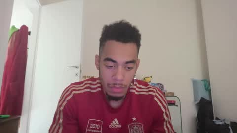 Snapshot of magicsempai chatting on December 4, 11:08 am Magicsempai online show from December 4, 11:08 am