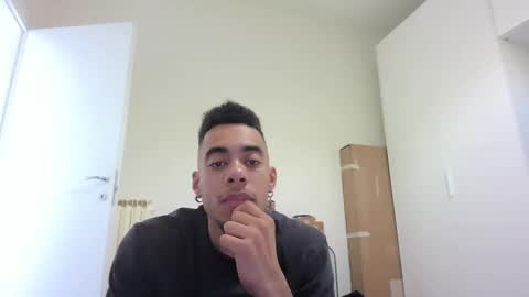 Snapshot of magicsempai chatting on February 3, 11:42 am Magicsempai online show from February 3, 11:42 am