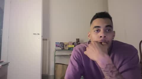 Snapshot of magicsempai chatting on February 24, 12:05 pm Magicsempai online show from February 24, 12:05 pm