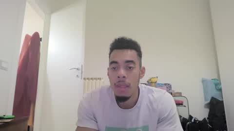 Snapshot of magicsempai chatting on December 6, 11:54 am Magicsempai online show from December 6, 11:54 am