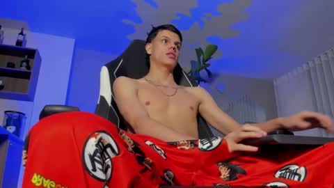 MAICOL  online show from February 3, 5:27 am