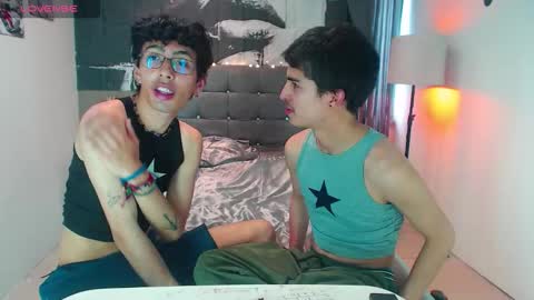 Snapshot of maik_x_dave chatting on October 20, 1:48 pm MAIK AND DAVE online show from October 20, 1:48 pm