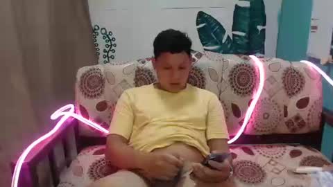 makehugecock online show from November 20, 9:08 am