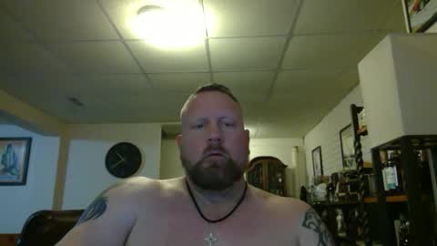 Snapshot of makemebebad2025 chatting on October 28, 2:36 am makemebebad2025 online show from October 28, 2:36 am