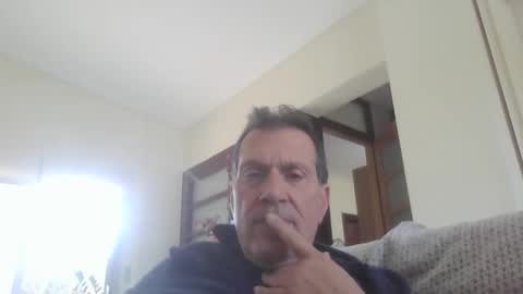 makis8989 online show from December 24, 8:00 am