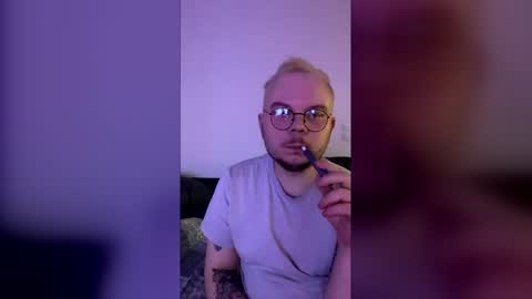 malfoj374328 online show from December 3, 11:11 pm