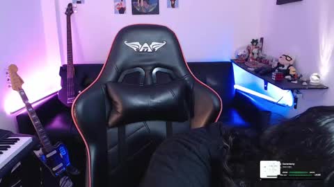 Snapshot of malik_harrison_ chatting on March 9, 3:05 pm Malik  online show from March 9, 3:05 pm