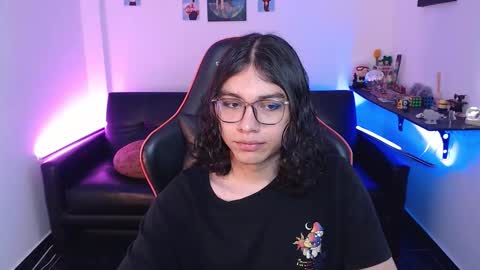 Snapshot of malik_harrison_ chatting on September 10, 4:16 pm Malik  online show from September 10, 4:16 pm