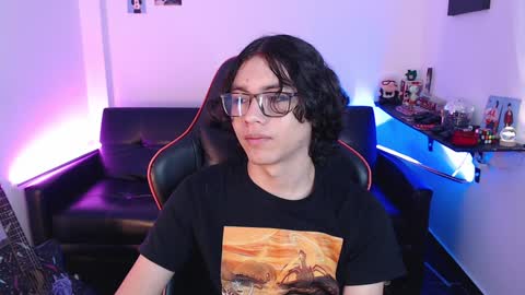 Snapshot of malik_harrison_ chatting on December 19, 2:57 pm Malik  online show from December 19, 2:57 pm