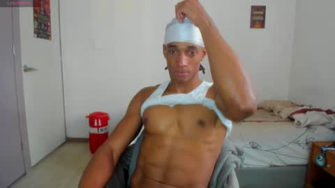 Snapshot of malkongarcia chatting on October 6, 9:52 pm malkongarcia online show from October 6, 9:52 pm