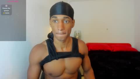 malkongarcia online show from November 10, 3:39 pm