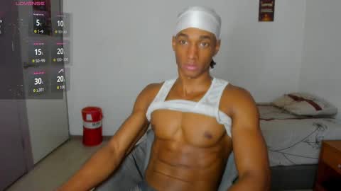 Snapshot of malkongarcia chatting on September 26, 9:34 pm malkongarcia online show from September 26, 9:34 pm