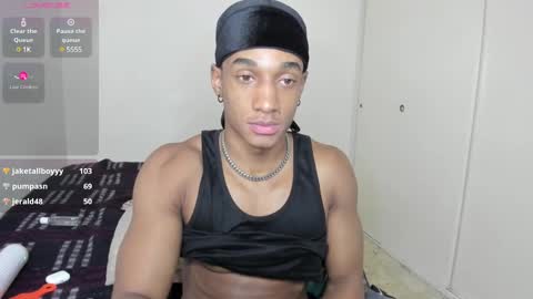 Snapshot of malkongarcia chatting on December 14, 7:29 am malkongarcia online show from December 14, 7:29 am