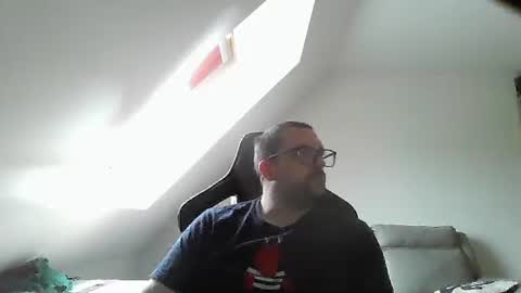 breton online show from October 18, 11:26 am