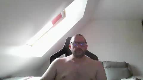 breton online show from September 14, 8:49 am