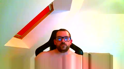 breton online show from October 19, 9:40 pm