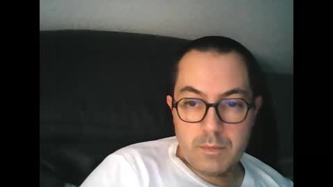 Snapshot of manu5933 chatting on December 19, 3:08 pm manu5933 online show from December 19, 3:08 pm