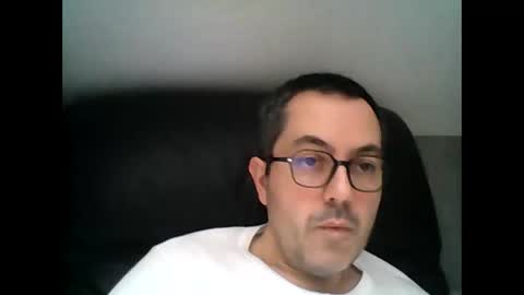 Snapshot of manu5933 chatting on February 12, 12:44 pm manu5933 online show from February 12, 12:44 pm