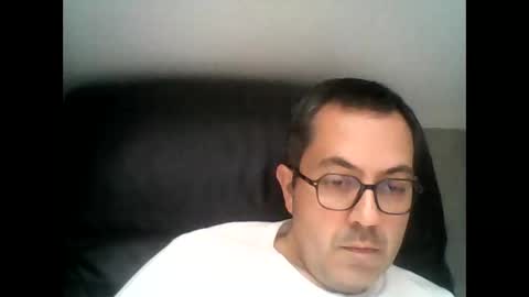 Snapshot of manu5933 chatting on October 14, 12:34 pm manu5933 online show from October 14, 12:34 pm