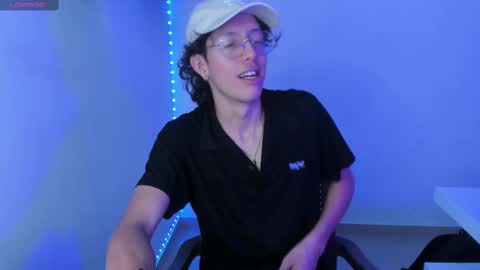 Manuel online show from February 26, 7:36 pm