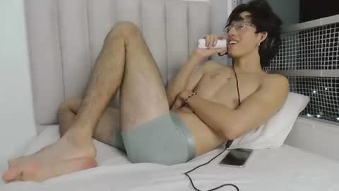 Manuel online show from July 12, 2:57 am