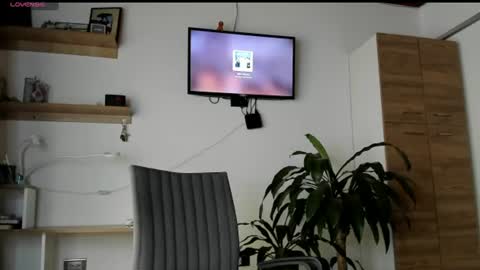 manucute 23  online show from June 16, 9:17 pm
