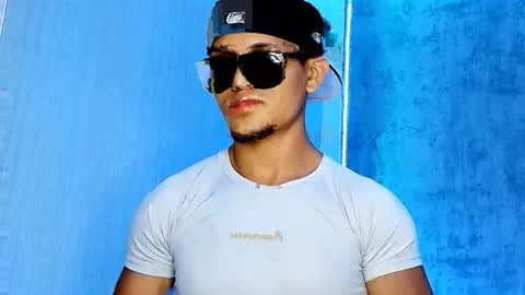 Manuel online show from February 1, 1:15 am