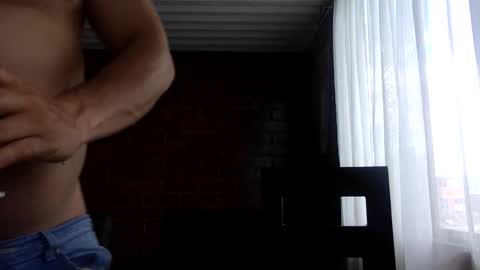 Manu online show from September 21, 7:25 pm