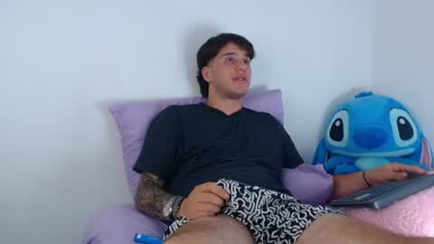 Manuel online show from June 11, 2:22 am