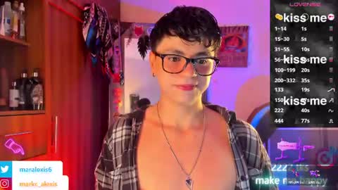 mar_alexis online show from June 17, 11:23 am
