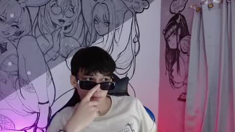 marco_777_ online show from April 22, 6:56 pm