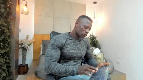 Marcusssss online show from April 7, 11:43 am