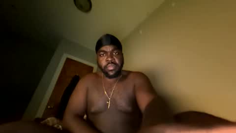 marcuslouis18 online show from May 13, 5:04 am