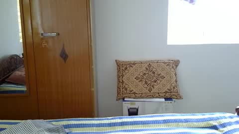 The SHY UncutBoy online show from October 2, 5:22 am