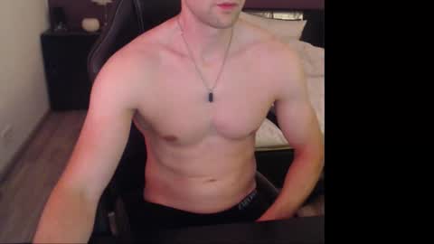 mark_95x online show from September 21, 7:36 pm