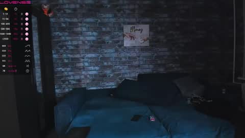 Mark online show from February 1, 6:56 am