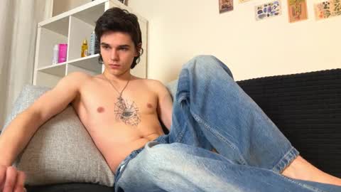 Mark online show from December 15, 2:03 pm