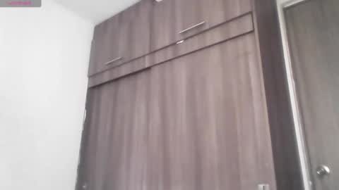 MODEL Mark Rut online show from December 30, 3:35 pm