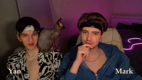 Mark online show from September 27, 7:45 pm