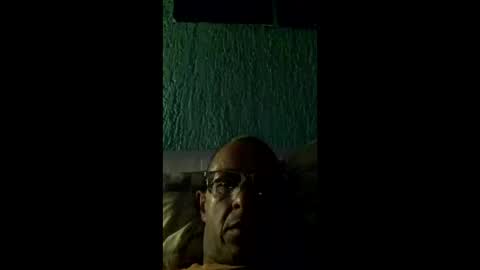 maro1975 online show from December 21, 2:08 am