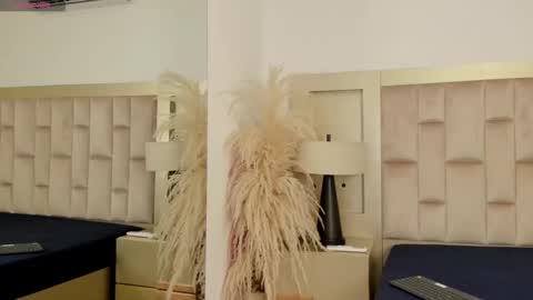 maroxcute online show from November 17, 4:32 pm