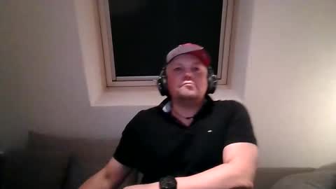 mars0481 online show from October 14, 8:05 pm