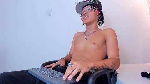 MARSHALL online show from February 24, 1:01 pm